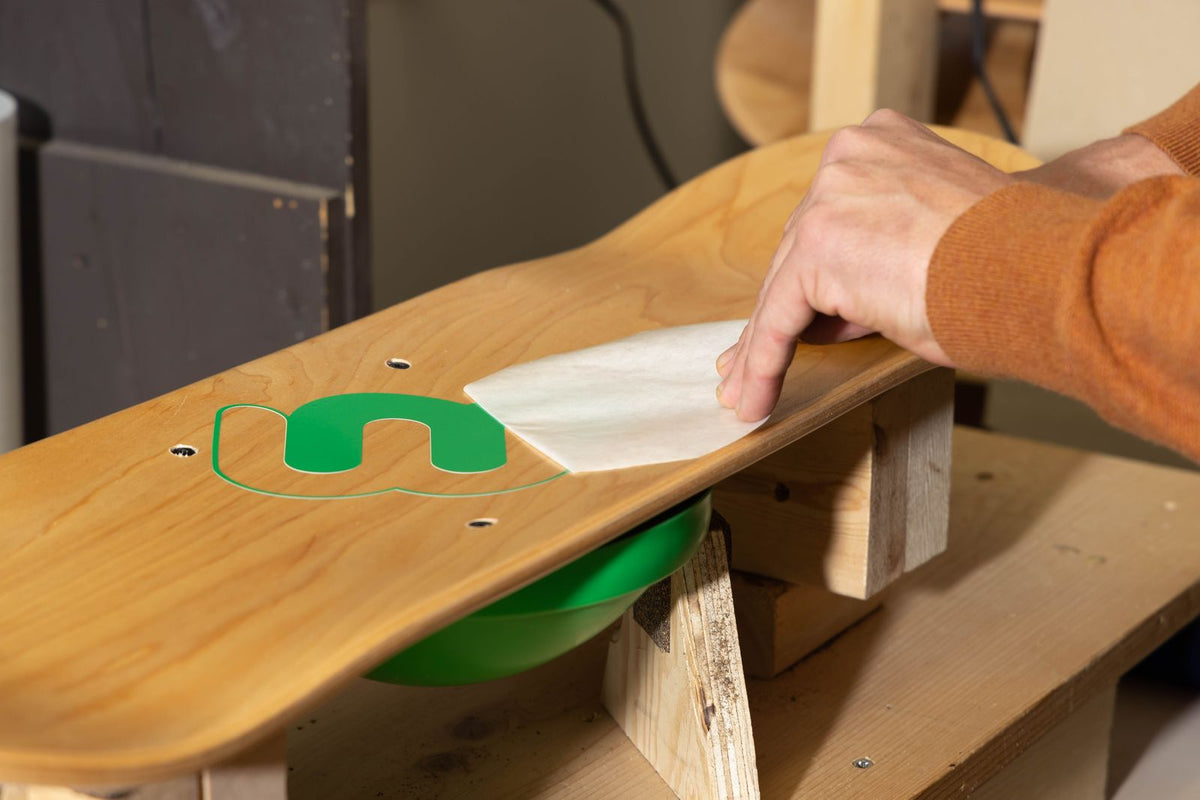 Placing a Whirly decal on a deck